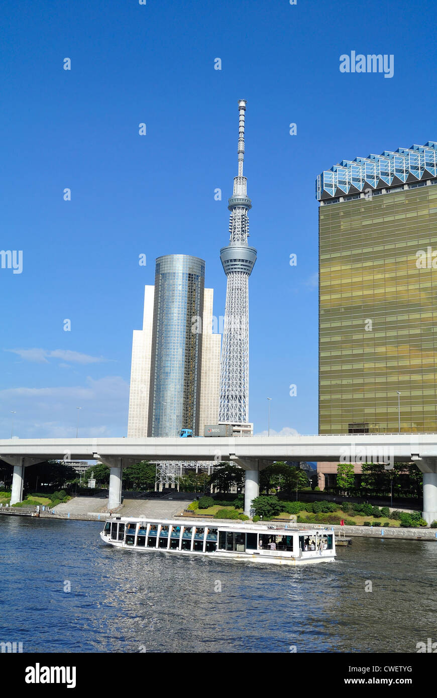 Sky tree Tokyo con la vista del fiume Sumida, sumida-ku, Tokyo, Giappone Foto Stock