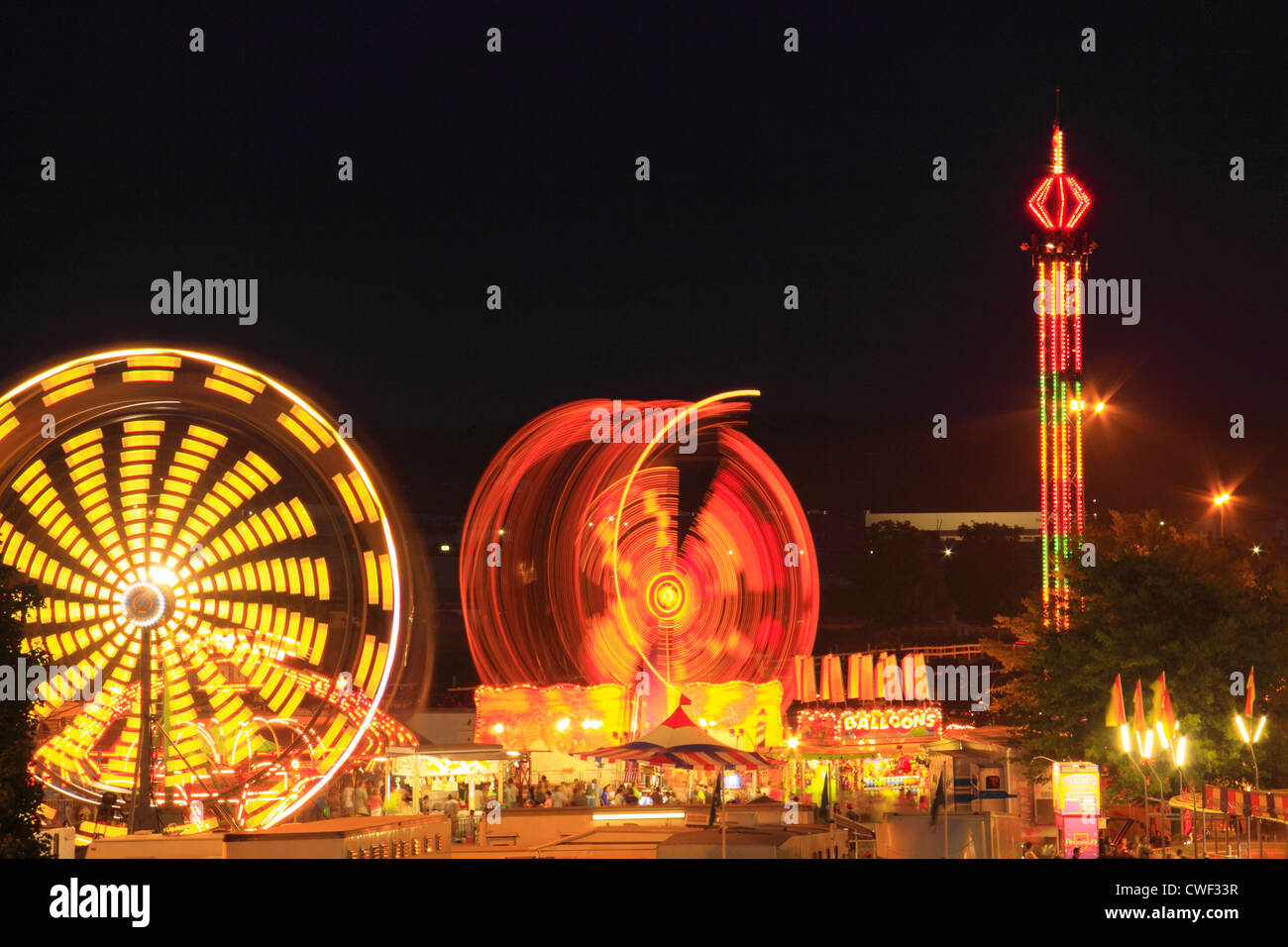 Luci di Midway, Rockingham County Fair, Harrisonburg, Shenandoah Valley, Virginia, Stati Uniti d'America Foto Stock