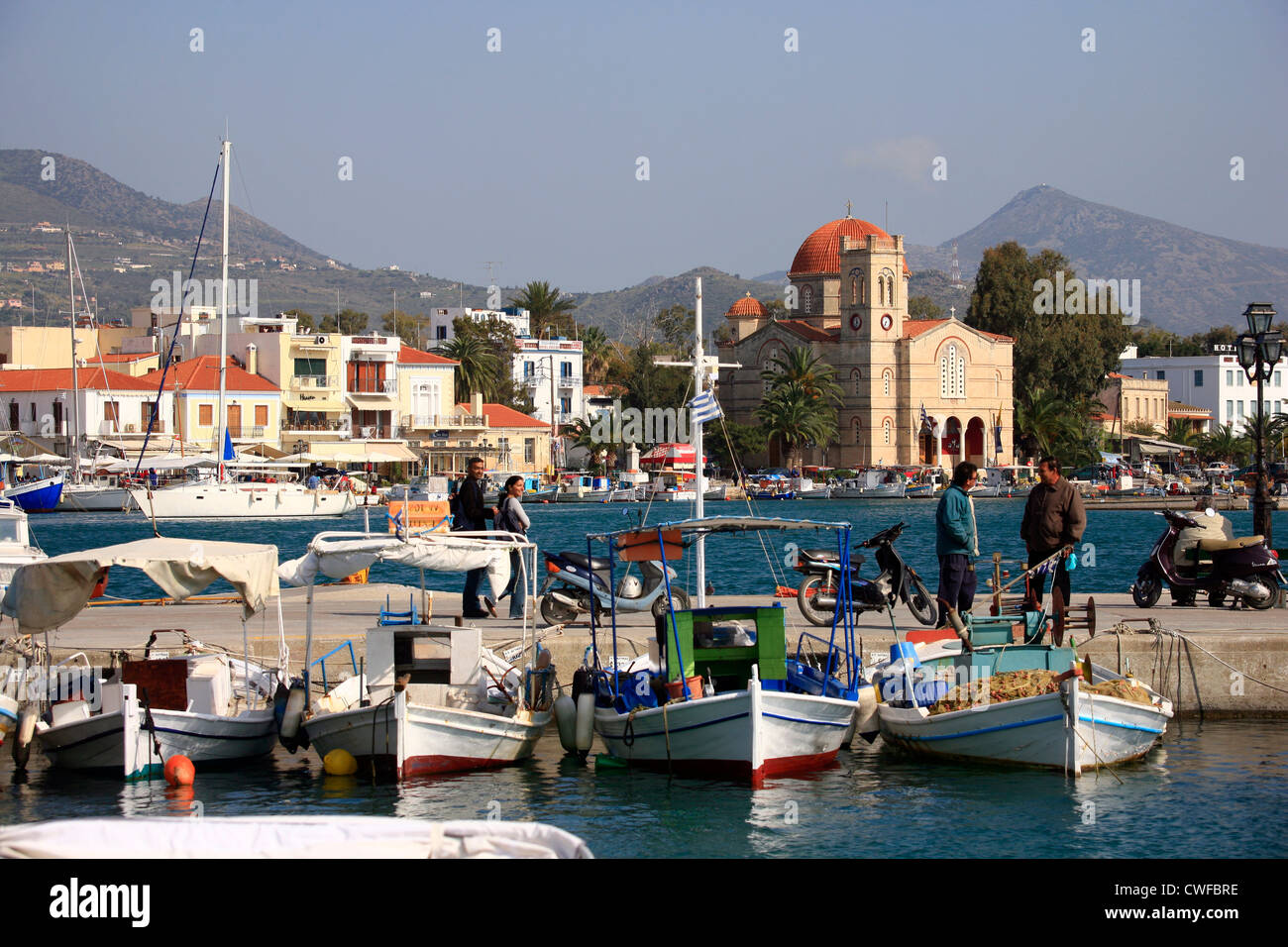 La Grecia, Atene,Aegina Island, Aegina port Foto Stock