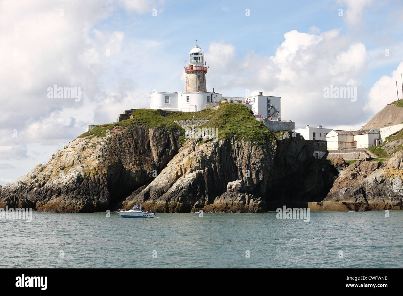 Baily lighthouse a Howth Head, la baia di Dublino Irlanda Foto Stock