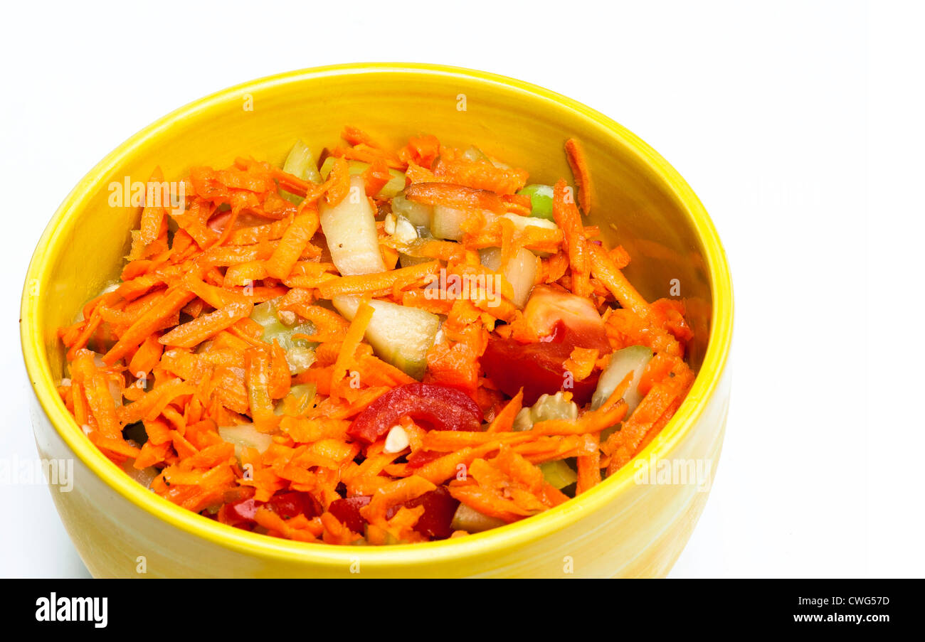 Insalata di verdure - lancia - Insalata di carote, pomodori, cavolo Foto Stock