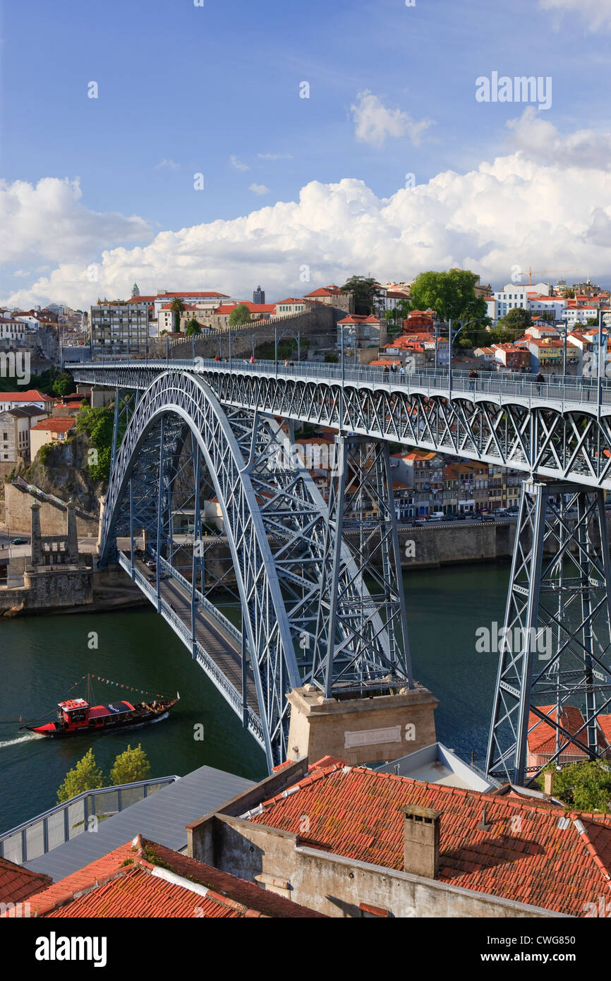 Ponte Dom Luis1 ponte sul Rio Douro Ribeira Porto Portogallo Foto Stock
