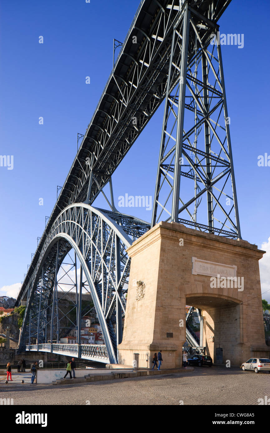 Ponte Dom Luis1 ponte sul Rio Douro Ribeira Porto Portogallo Foto Stock