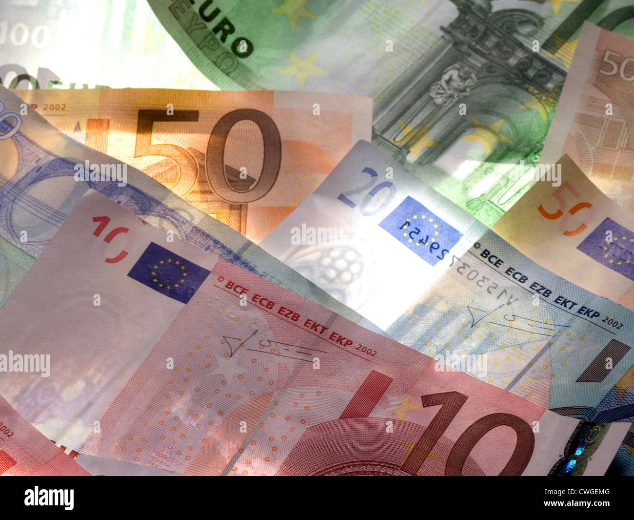 Berlino, disordinata di banconote in euro in varie denominazioni Foto Stock