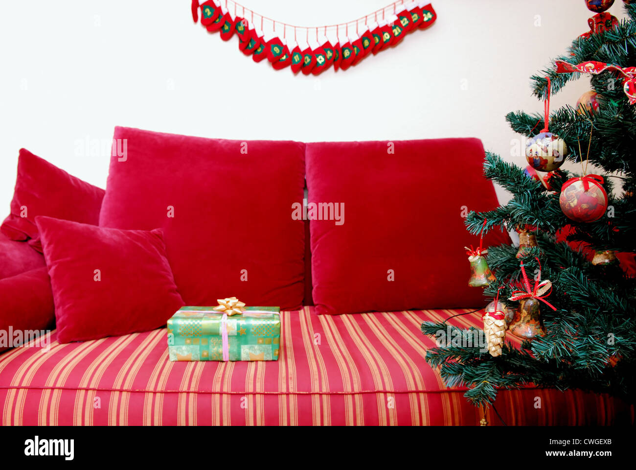 Albero di natale al muro di berlino immagini e fotografie stock ad alta