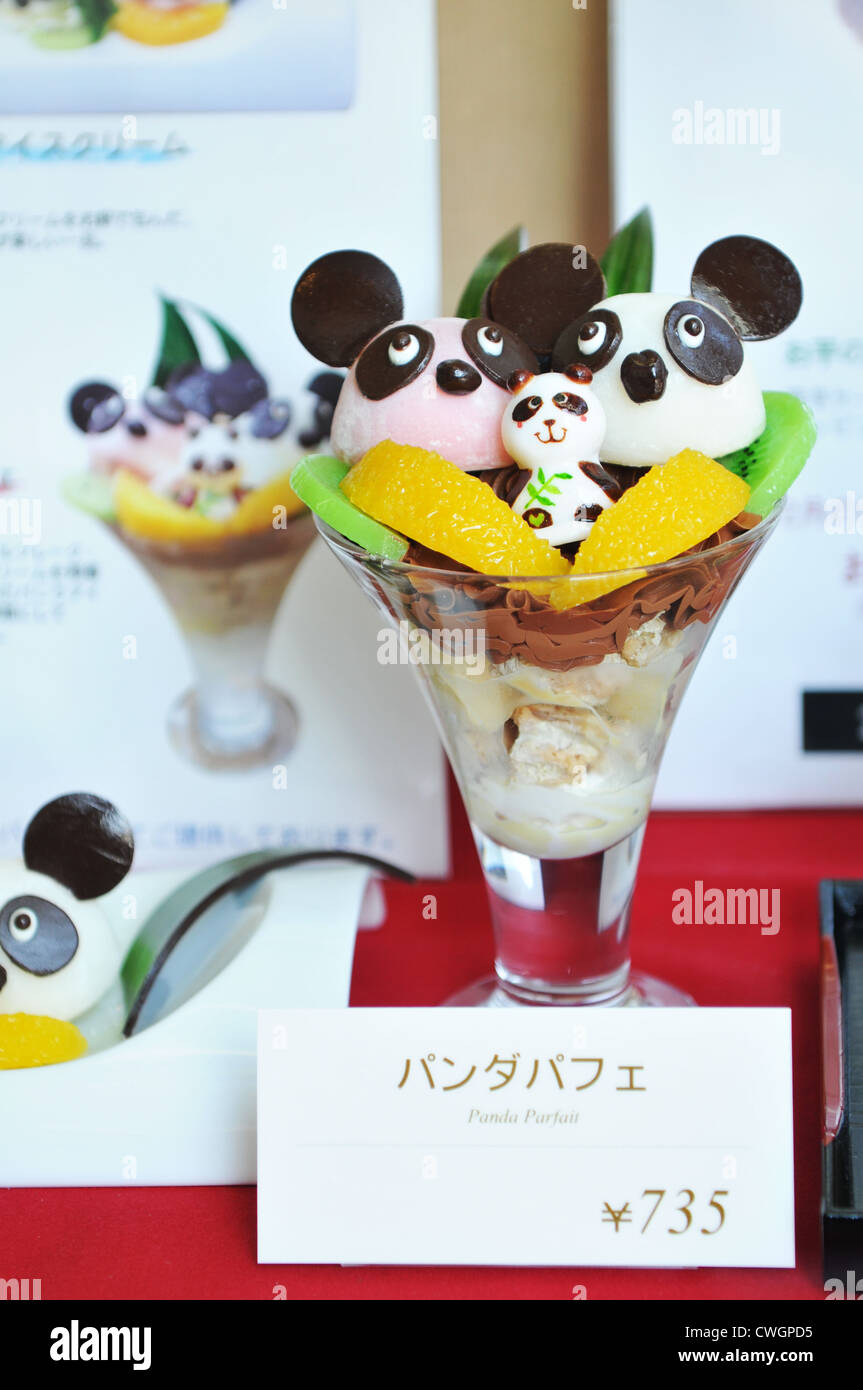 Funny Dessert Su Display Nel Ristorante Giapponese Foto Stock Alamy