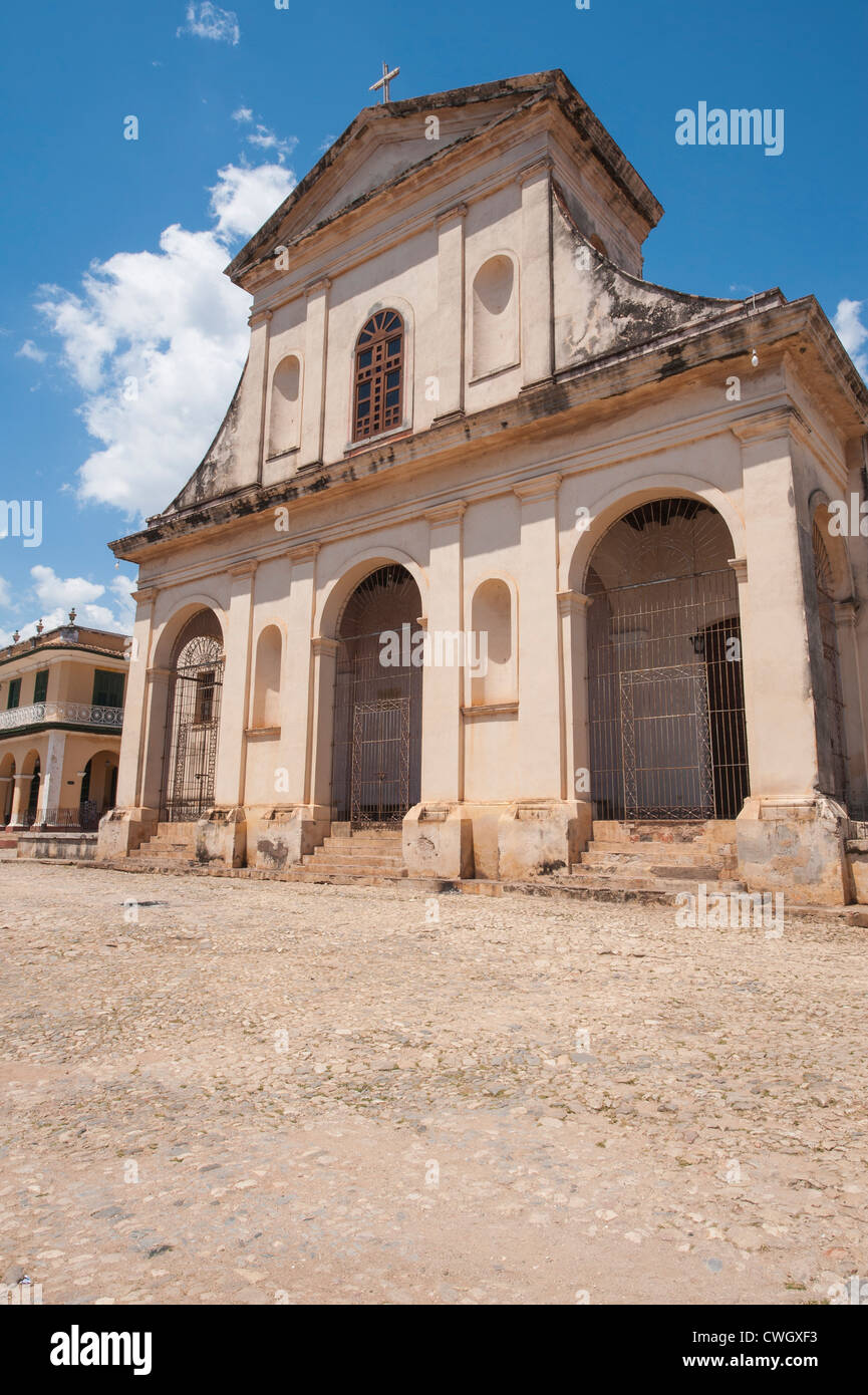 La Iglesia Parroquial de La Santísima Trinidad (Chiesa della Santa Trinità), Plaza Mayor, Trinidad, Cuba, Sito Patrimonio Mondiale dell'UNESCO. Foto Stock