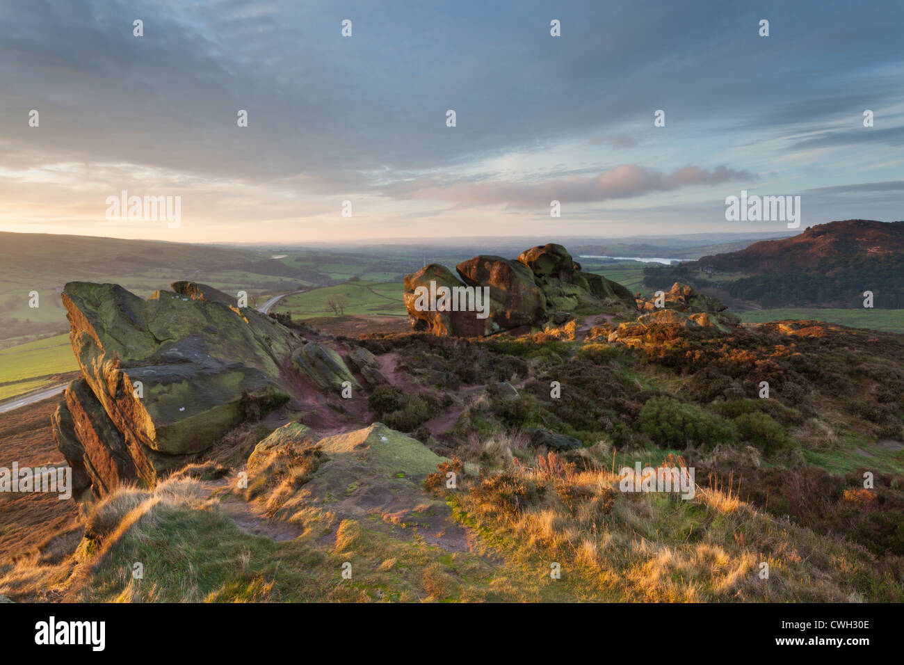 Ramshaw rocce che si affaccia sulla pianura di Staffordshire. Foto Stock