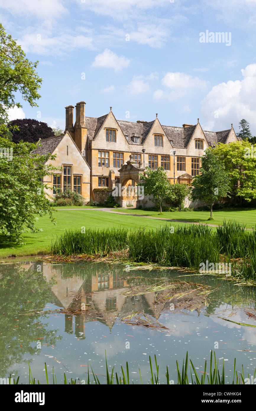 La Jacobiana manor di Stanway House nel villaggio Costwold di Stanway, Gloucestershire, Regno Unito Foto Stock