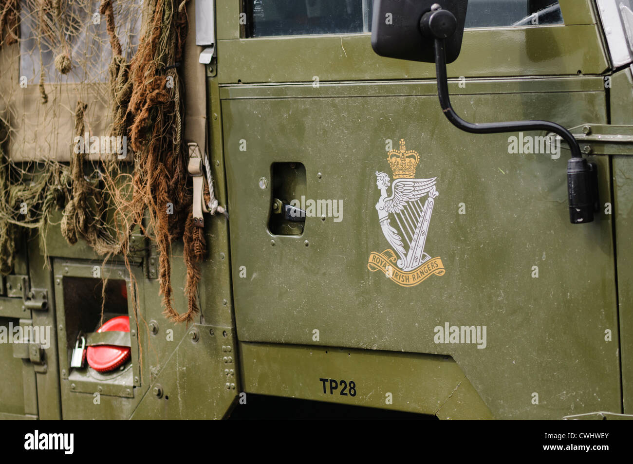 Royal Irish Rangers crest sul lato di un autocarro militare/carrello Foto Stock