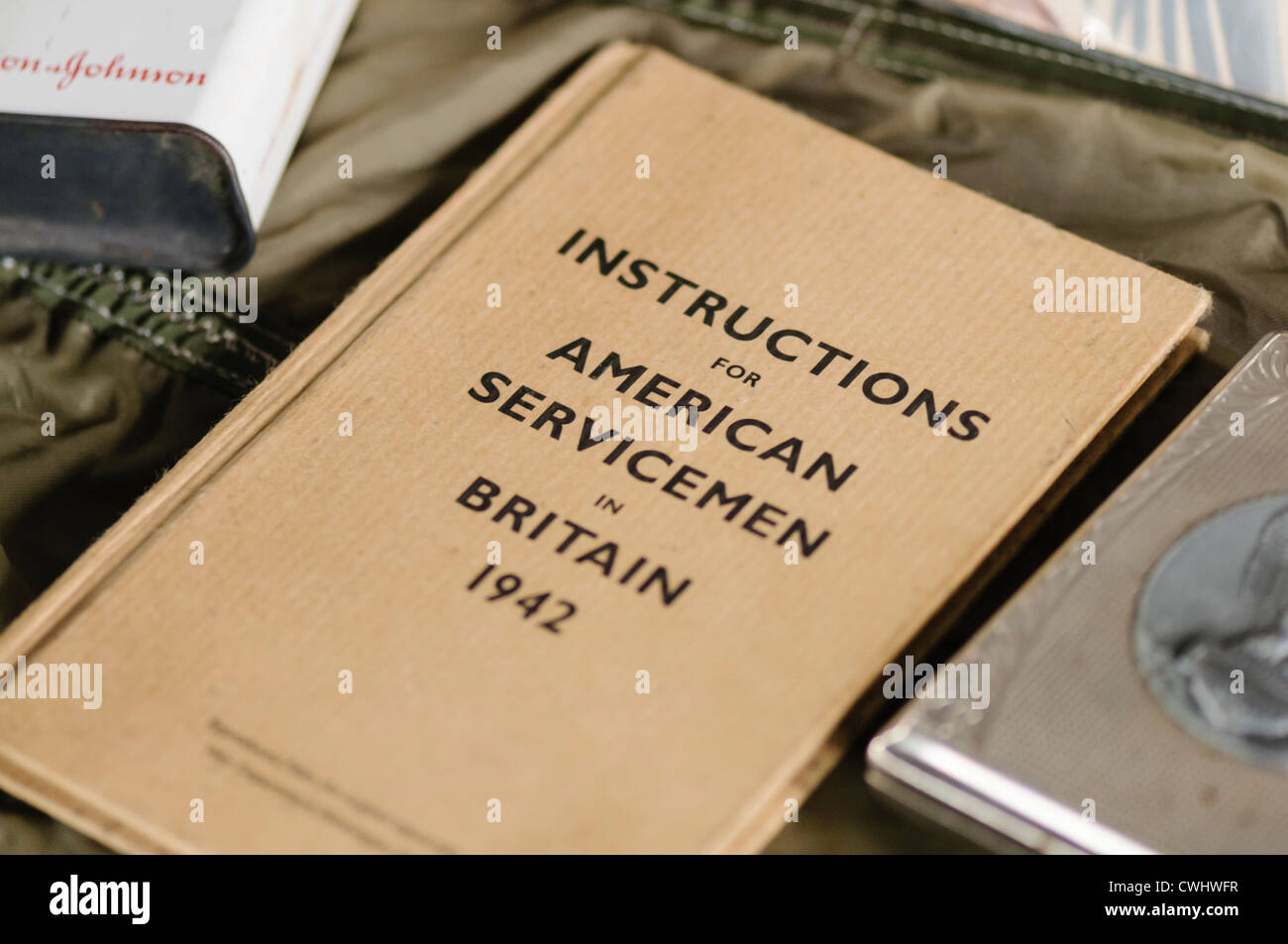 Libro rilasciato dalla US Army dando istruzioni per i soldati americani in Gran Bretagna, 1942 Foto Stock