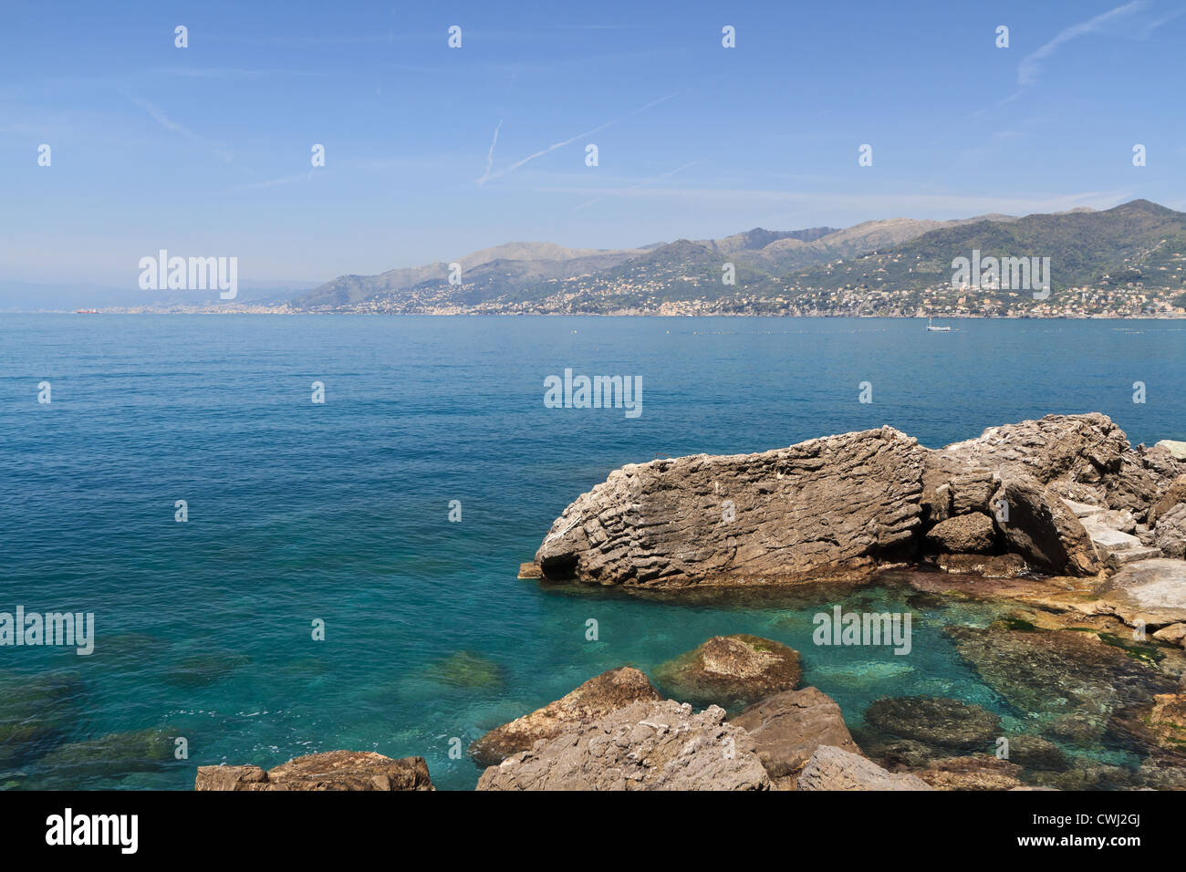 Estate vista del golfo Paradiso da Punta Chiappa, Liguria, Italia Foto Stock