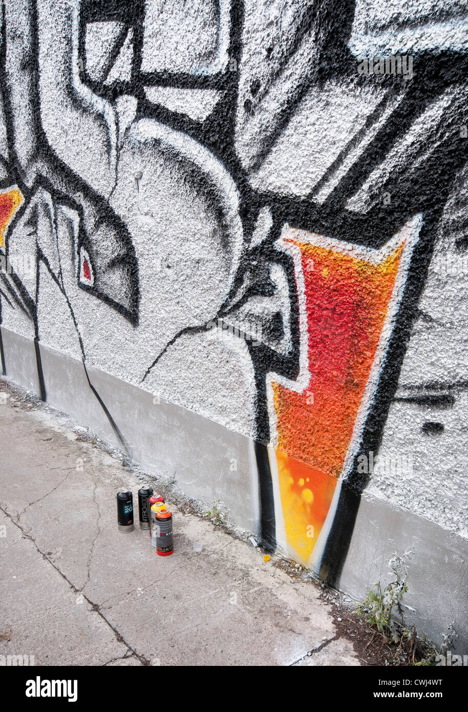 Graffiti e bombolette spray Foto stock - Alamy