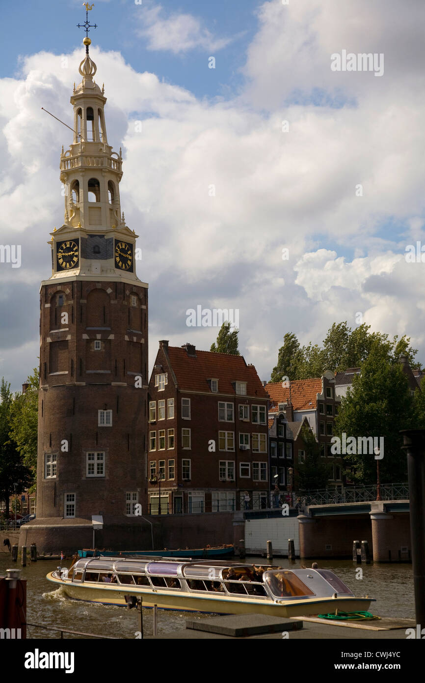 Punto di riferimento storico e tour in barca a Amsterdam Foto Stock