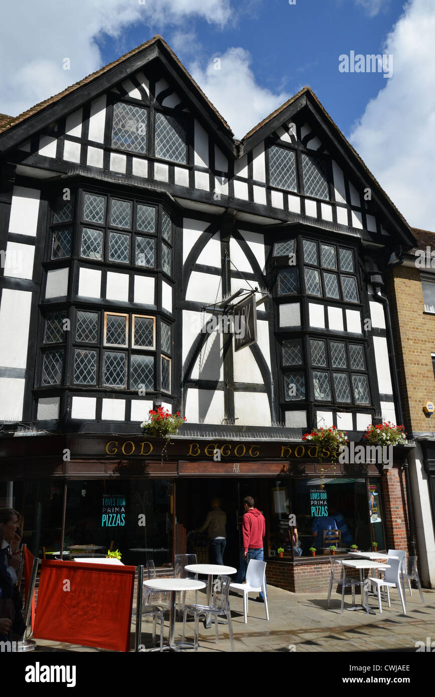 Il XI secolo Manor di Dio ha generato (chiedete al ristorante), High Street, Winchester, Hampshire, Inghilterra, Regno Unito Foto Stock
