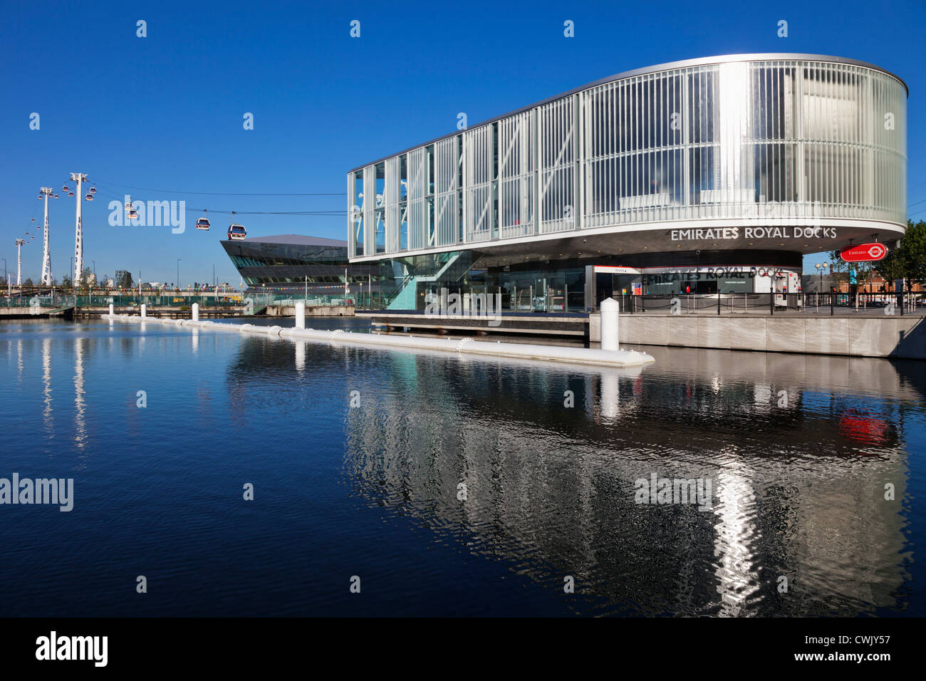Inghilterra, Londra, Emirates Royal Docks Thames Stazione della Funivia Foto Stock