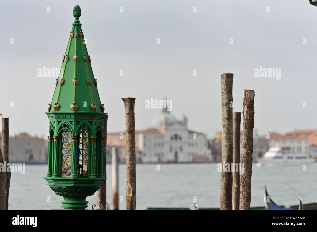 Lanterna veneziana, Grand Canal, Venezia, Italia. Foto Stock