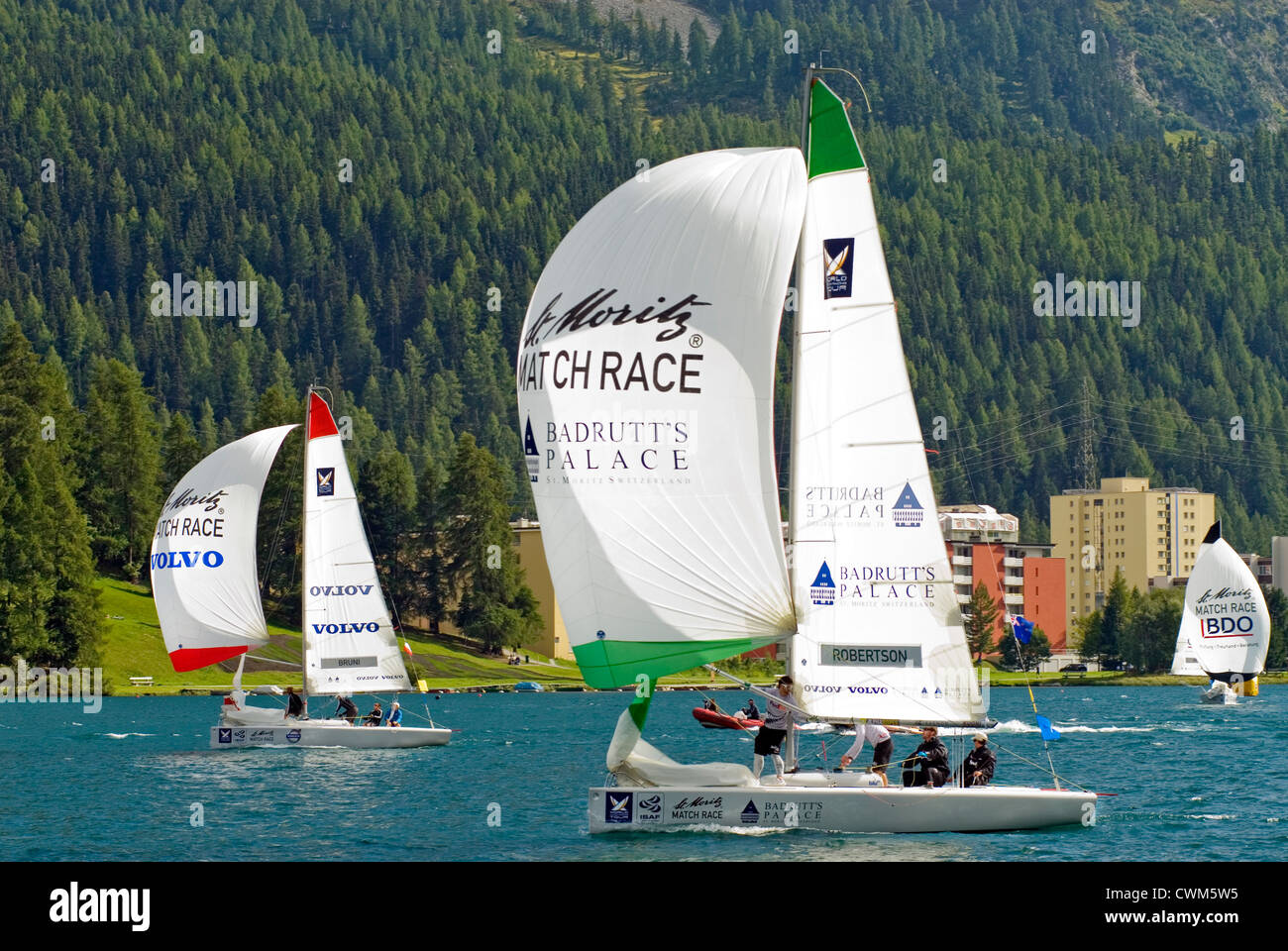 Barche a vela da regata durante la gara di Match Race, St Moritz, Svizzera  Foto stock - Alamy