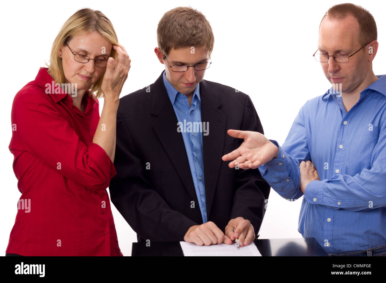 La gente la firma di un accordo Foto Stock