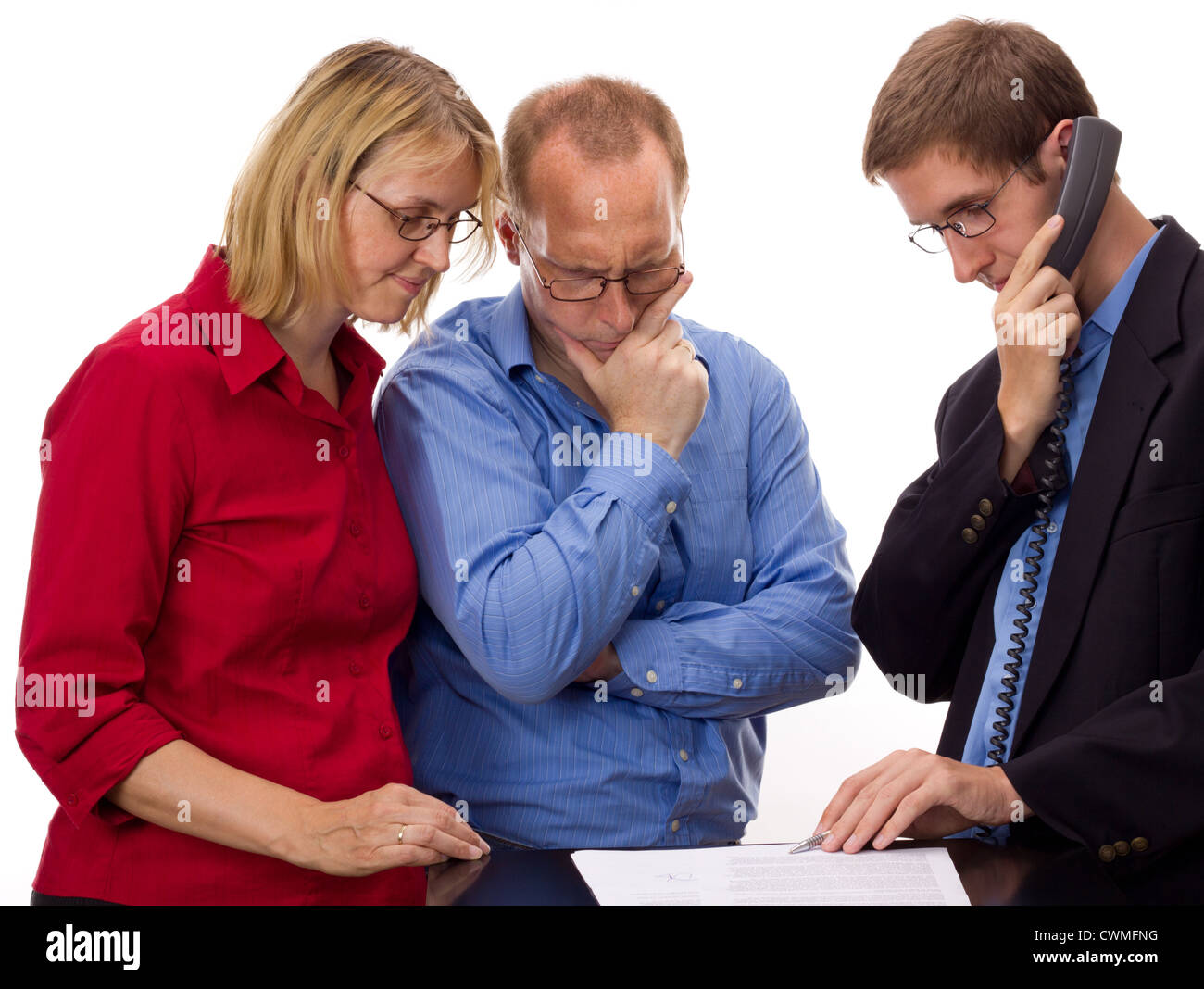 La gente la firma di un accordo Foto Stock