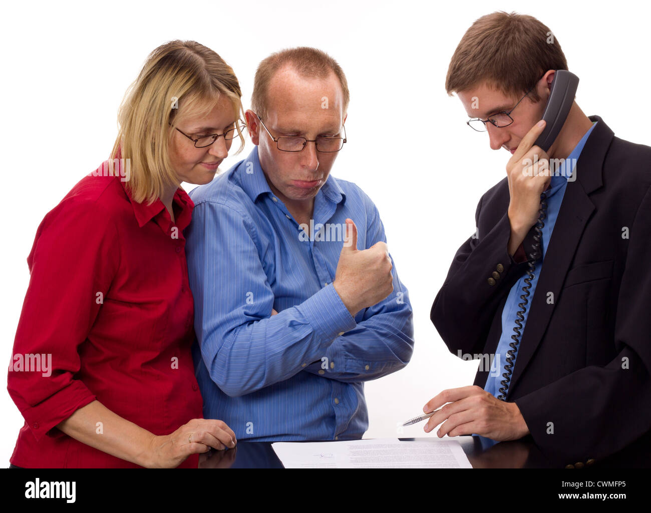 La gente la firma di un accordo Foto Stock