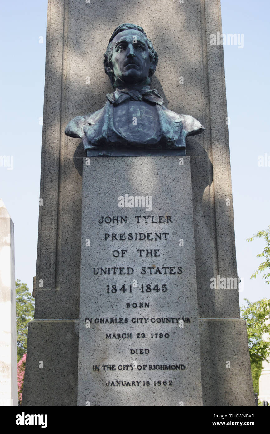 Il presidente John Tyler la sua tomba al cimitero di Hollywood a Richmond, Virginia, Stati Uniti d'America Foto Stock