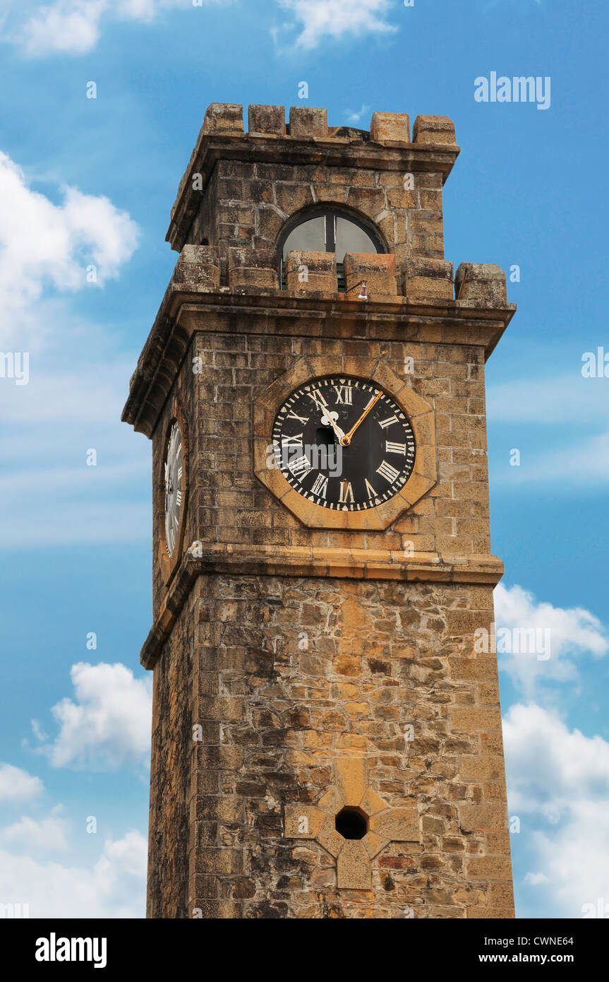 Fortezza vecchia torre con orologio, costruito da Dutches nel 1663 a Galle, Sri Lanka Foto Stock