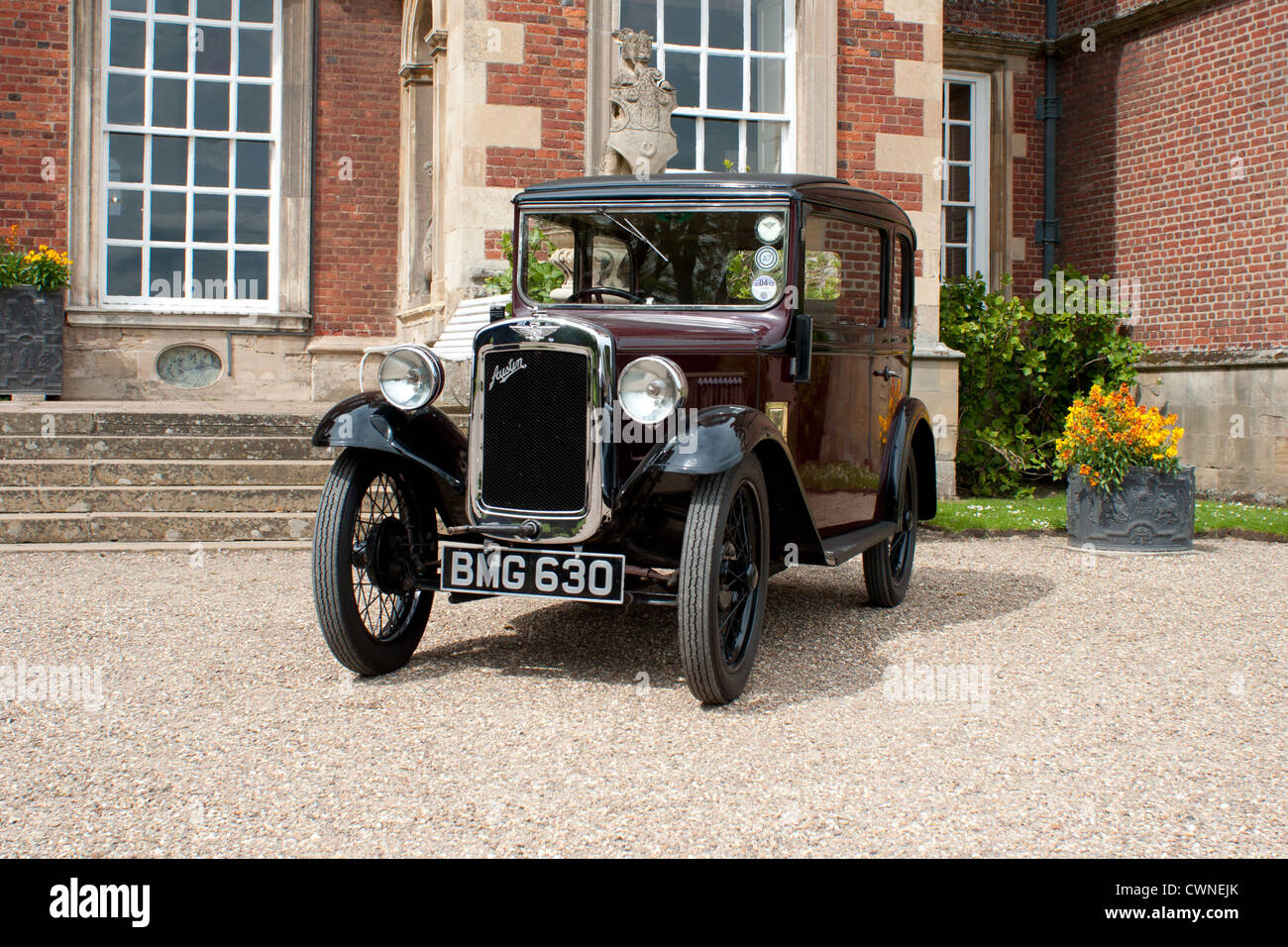 Austin 7 al di fuori di Burton Agnese Hall durante il classic car show 2012 Foto Stock