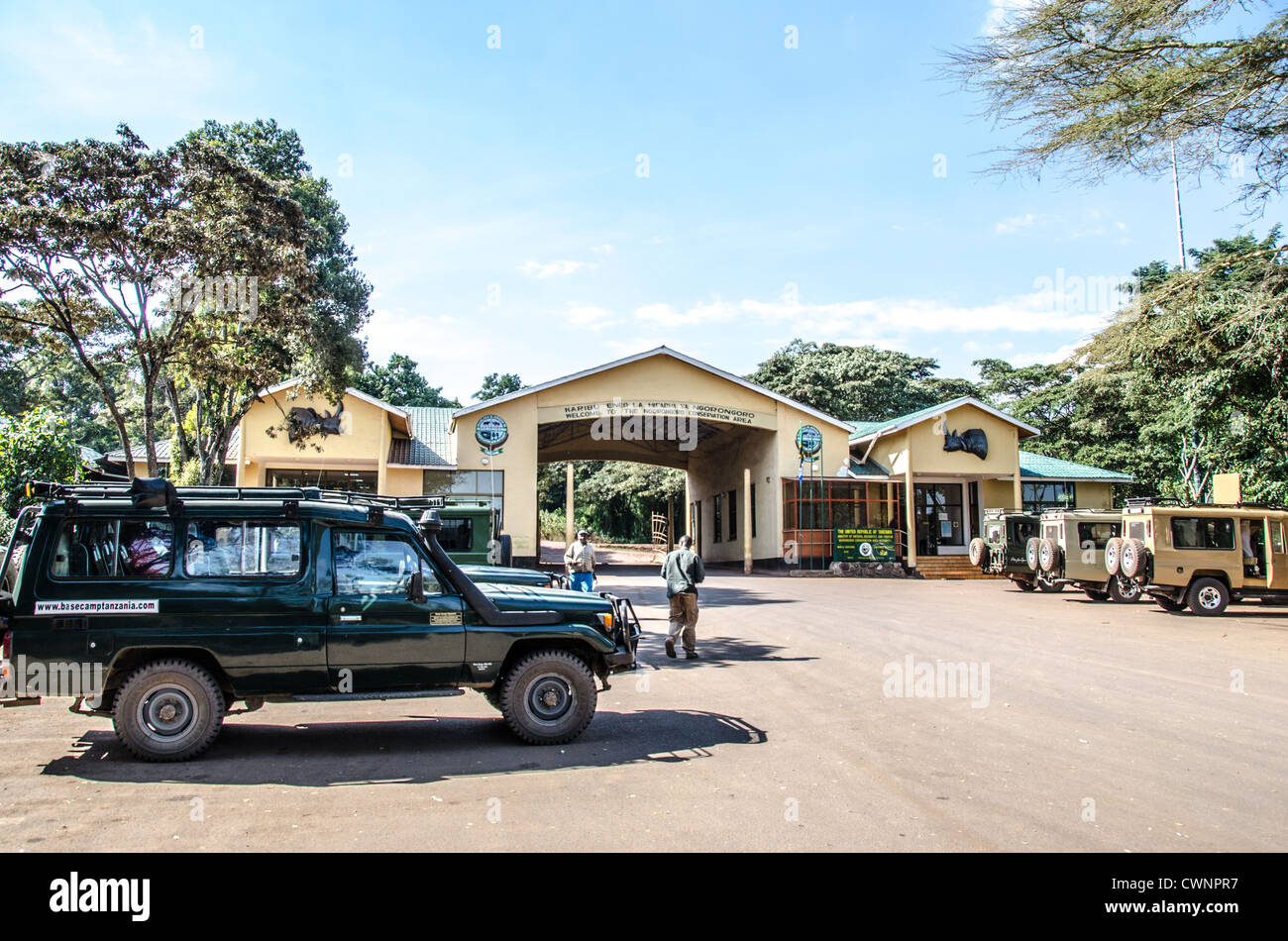 CRATERE DI NGORONGORO, Tanzania: Il cancello principale del cratere di Ngorongoro nella Ngorongoro Conservation area, parte del circuito settentrionale di parchi nazionali e riserve naturali della Tanzania. Foto Stock