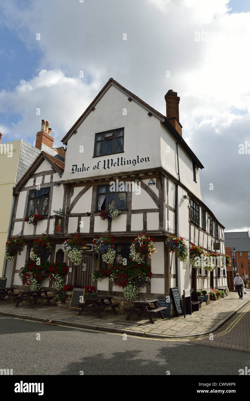 Il XIII secolo il Duca di Wellington Pub, Bugle Street, Città Vecchia, Southampton, Hampshire, Inghilterra, Regno Unito Foto Stock