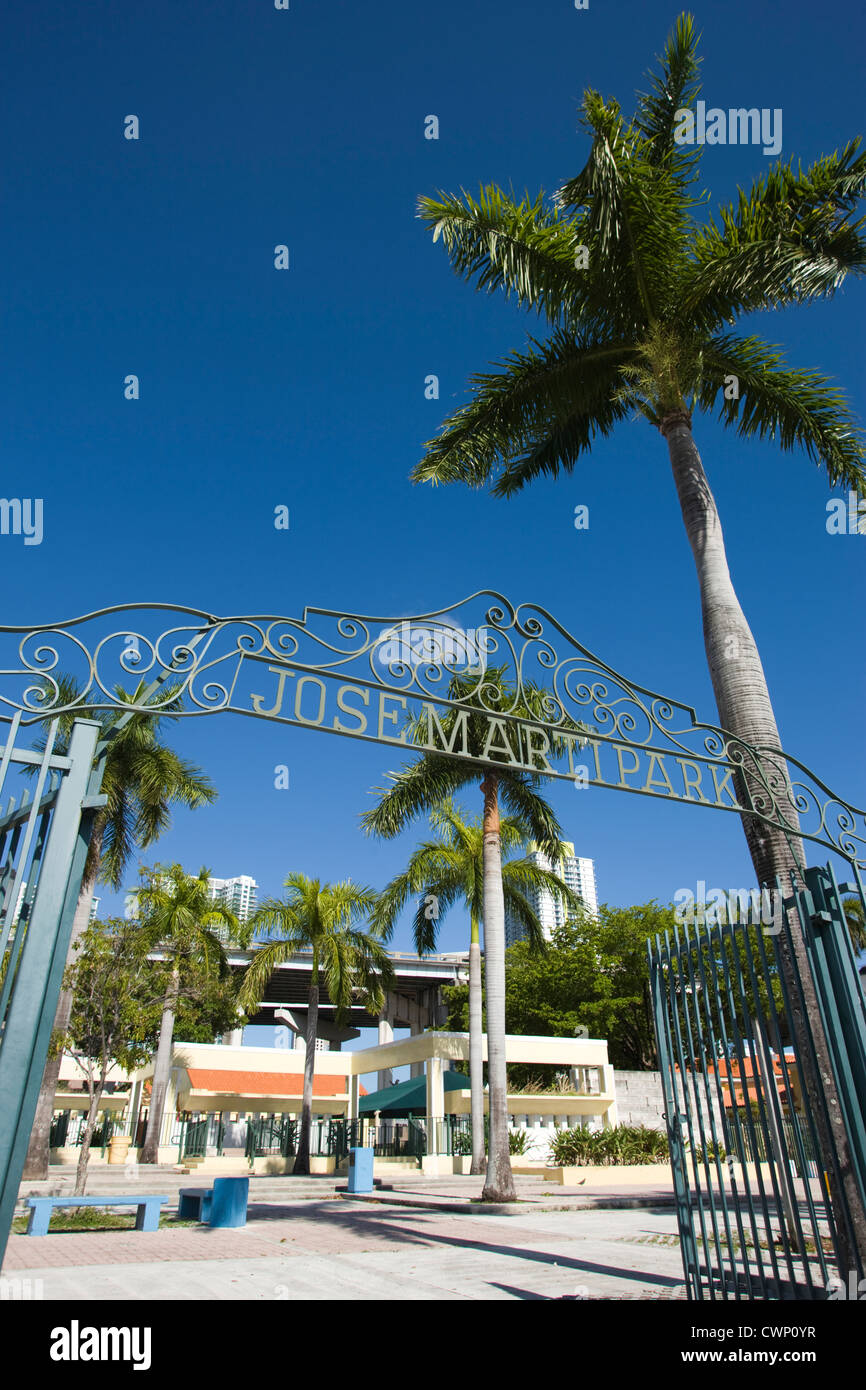 Cancello di ingresso SIGN JOSE MARTI PARK Little Havana Miami Florida USA Foto Stock