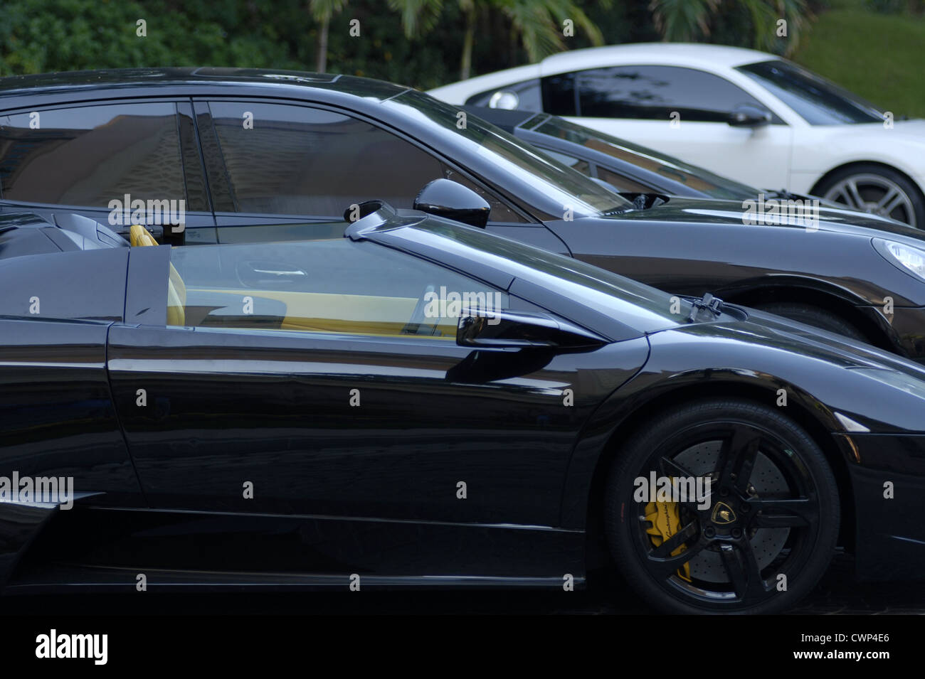 Auto di lusso in Atlantis Hotel, il Palm, Dubai, Emirati Arabi Uniti, Emirati arabi uniti, Golfo Persico, la Penisola Arabica, in Asia. Foto Stock