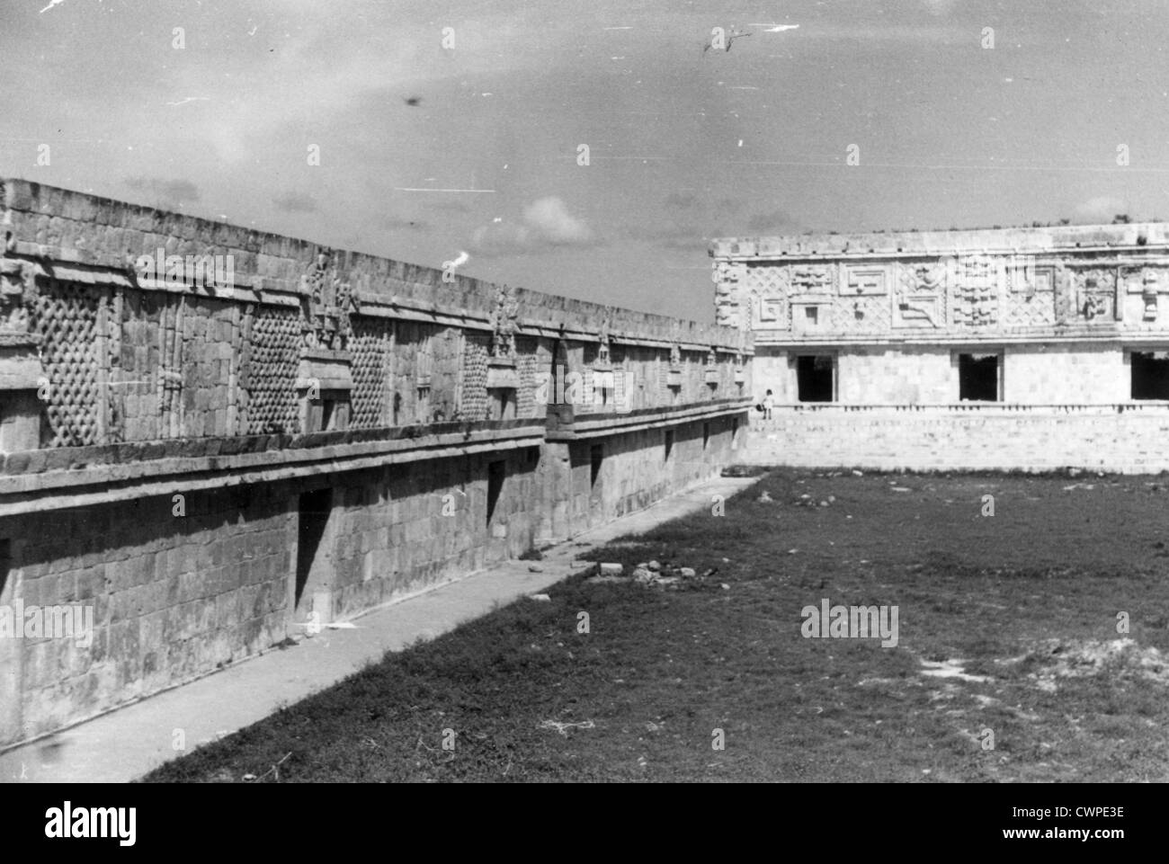 Guatemala America Centrale Luglio 1947 rovine Maya Maya architecture geroglifici Foto Stock
