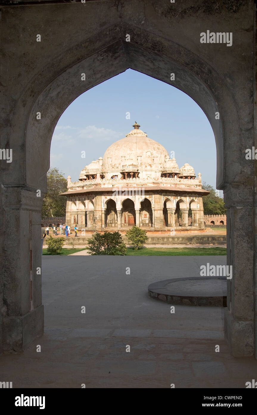 Tomba ottagonale di Isa Khan, Delhi, India Foto Stock