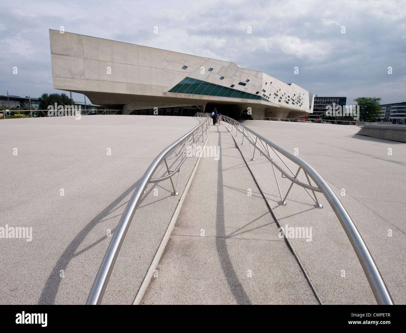 Phaeno Science Center di Wolfsburg Germania ; architetto Zaha Hadid Foto Stock