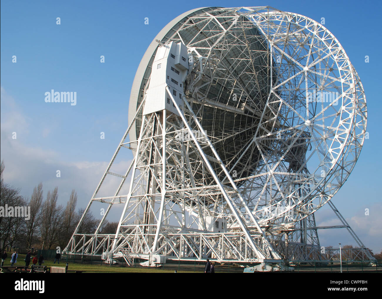 Lovell telescopio. Costruito tra il 1952 e il 1957, è stato il primo e il più grande del suo tipo. Foto Stock