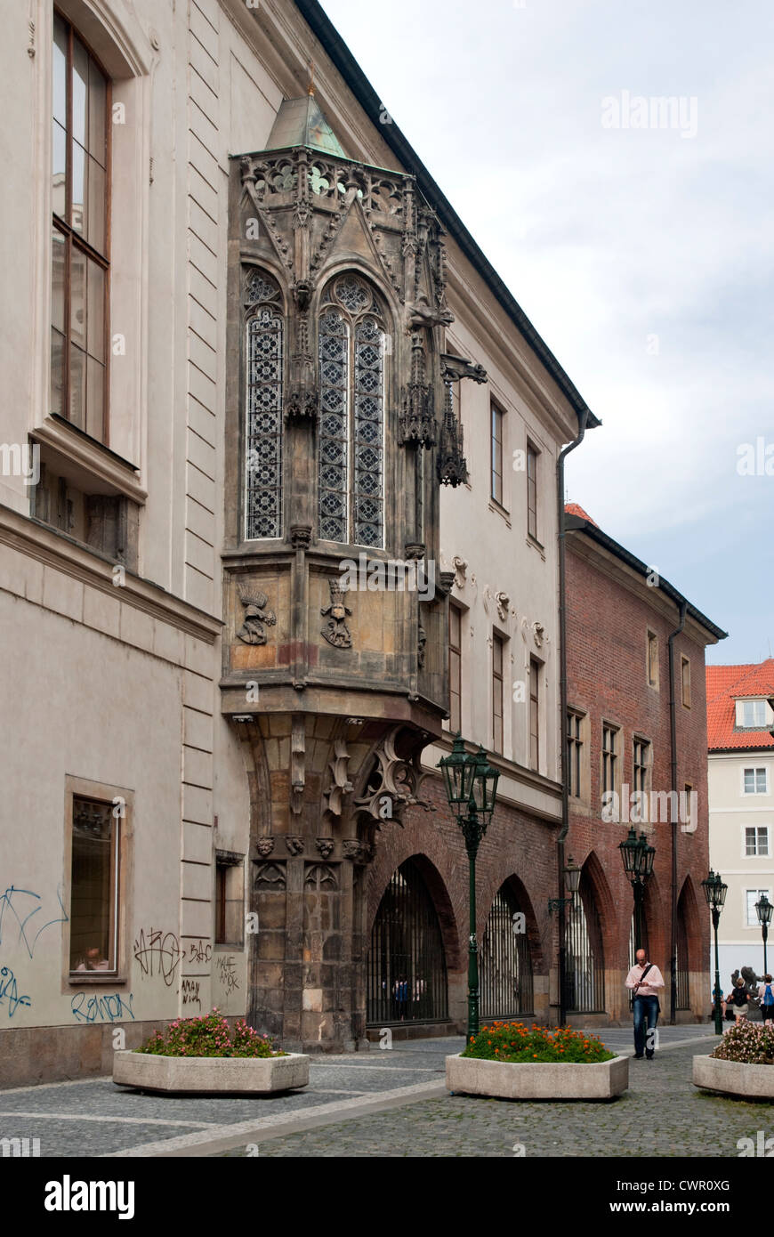 Praga - Karolinum, Oriel window costruito intorno al 1400 - Carolinum, sede dell'Università Carlo - Centro Storico Foto Stock