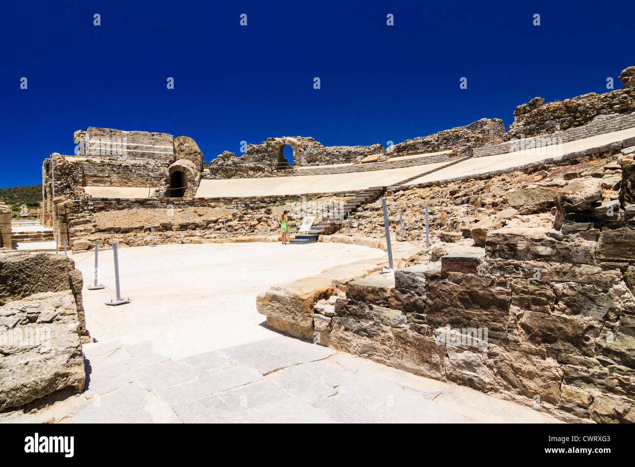Teatro romano di Baelo Claudia rovine. Bolonia, Cadice, Andalusia, Spagna Foto Stock