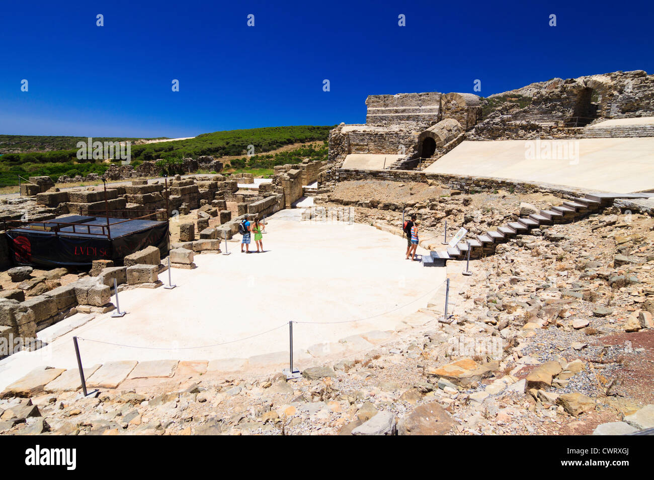 Teatro romano di Baelo Claudia rovine. Bolonia, Cadice, Andalusia, Spagna Foto Stock