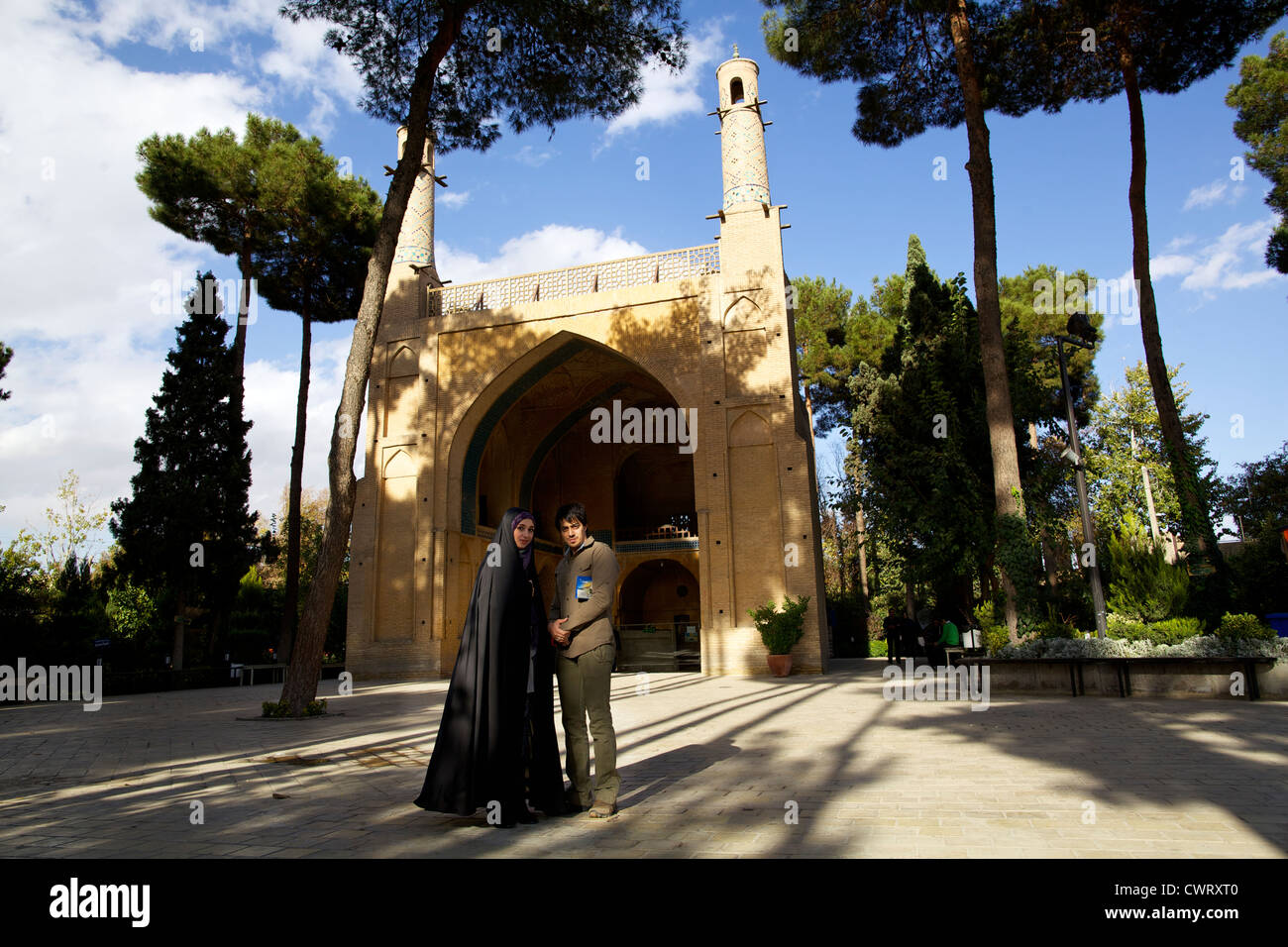 Il famoso spostando minareti di Ispahan Foto Stock