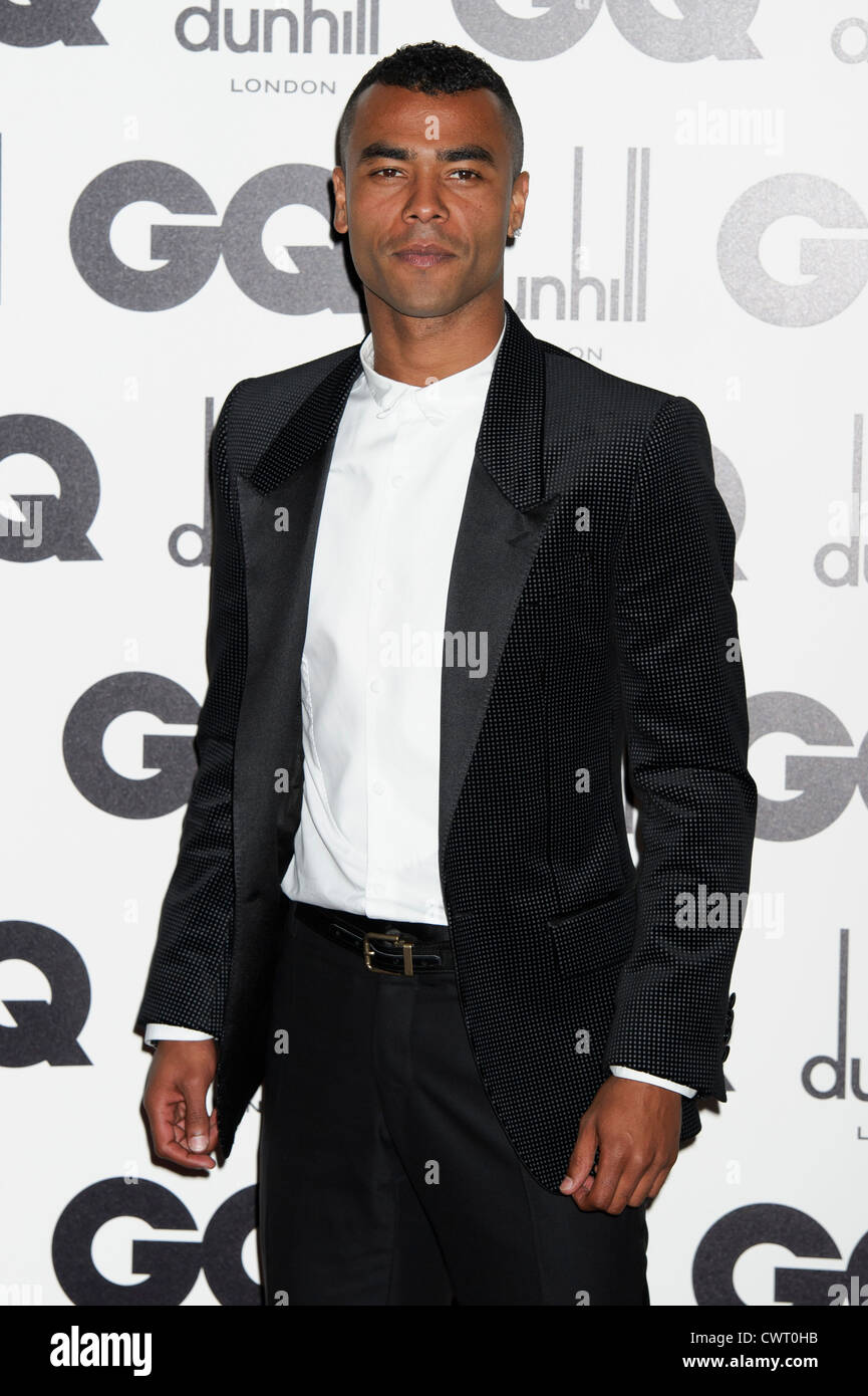 Ashley Cole arriva per la GQ Men of the Year Awards a Londra centrale sede. Foto Stock
