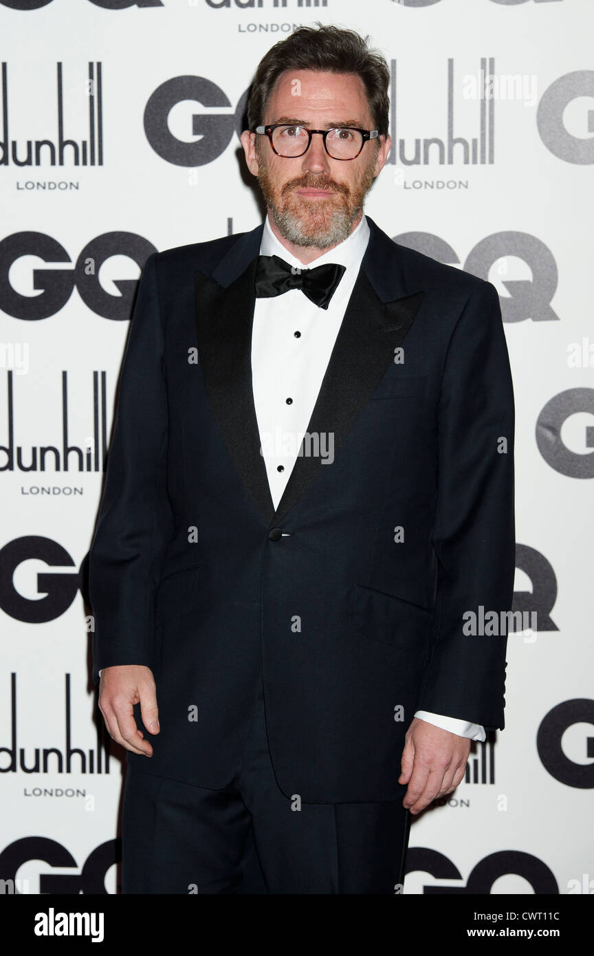 Rob Brydon arriva per la GQ Men of the Year Awards a Londra centrale sede. Foto Stock