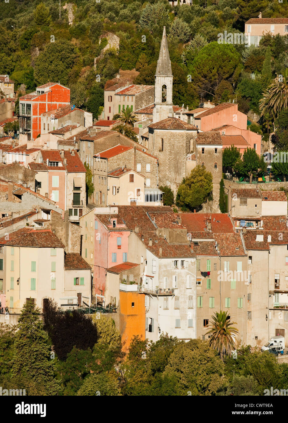Una vista del pittoresco villaggio francese di Callas un comune nel dipartimento del Var nella regione Provenza Alpi Costa Azzurra in Francia Foto Stock