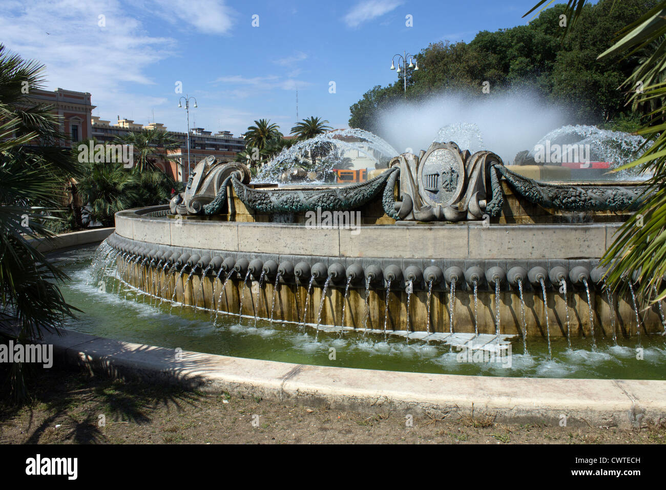 L'Italia, Puglia, Bari, fontana di Aldo Moro square Foto Stock