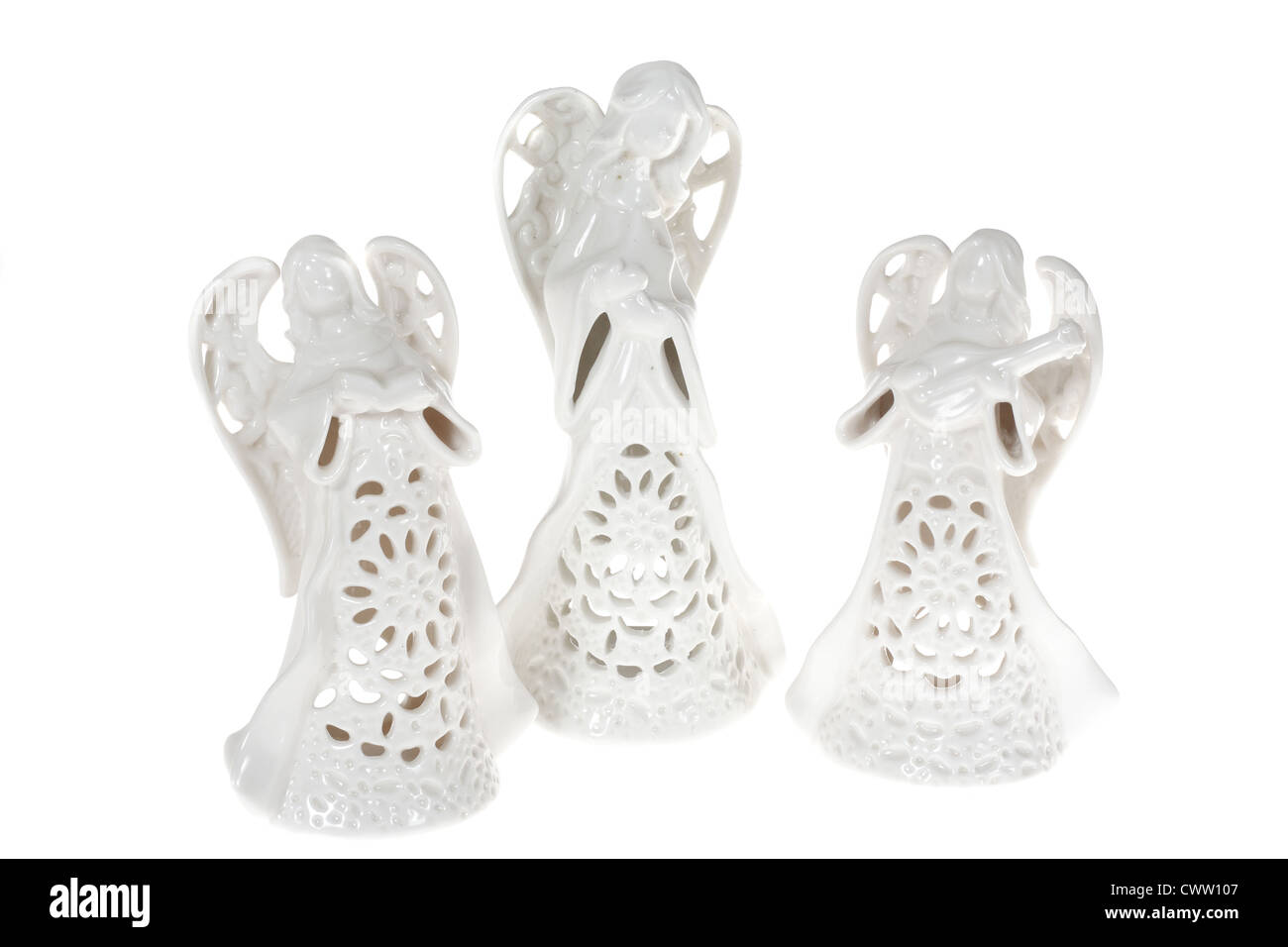 Angeli di ceramica foto su sfondo bianco Foto Stock