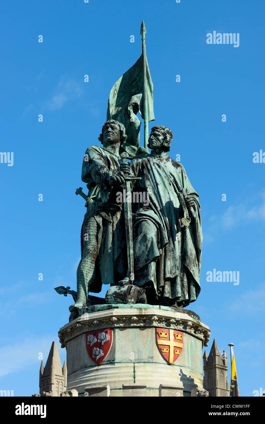 Statua di Jan Breydel e Pieter De Coninck, la piazza del mercato di Bruges,Belgio Foto Stock