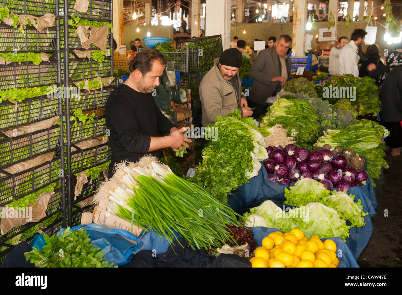 Türkei, Istanbul, Besiktas, Samstagsmarkt Abteilung Obst und Gemüse Foto Stock