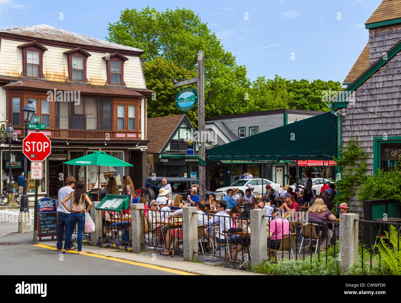 Rupununi Bar e Grill sulla strada principale nel centro di Bar Harbor, isola di Mount Desert, Maine, Stati Uniti d'America Foto Stock