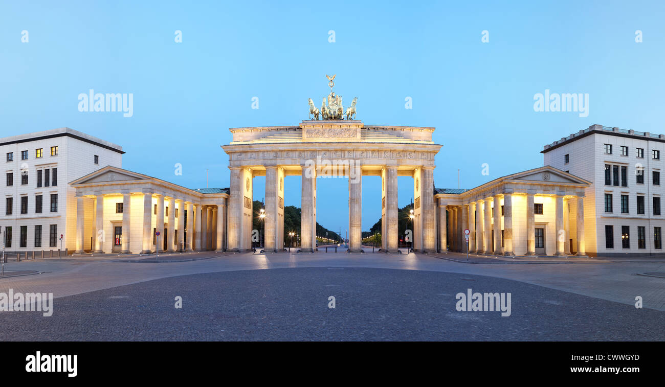 Porta di Brandeburgo vista panoramica di Berlino Foto Stock