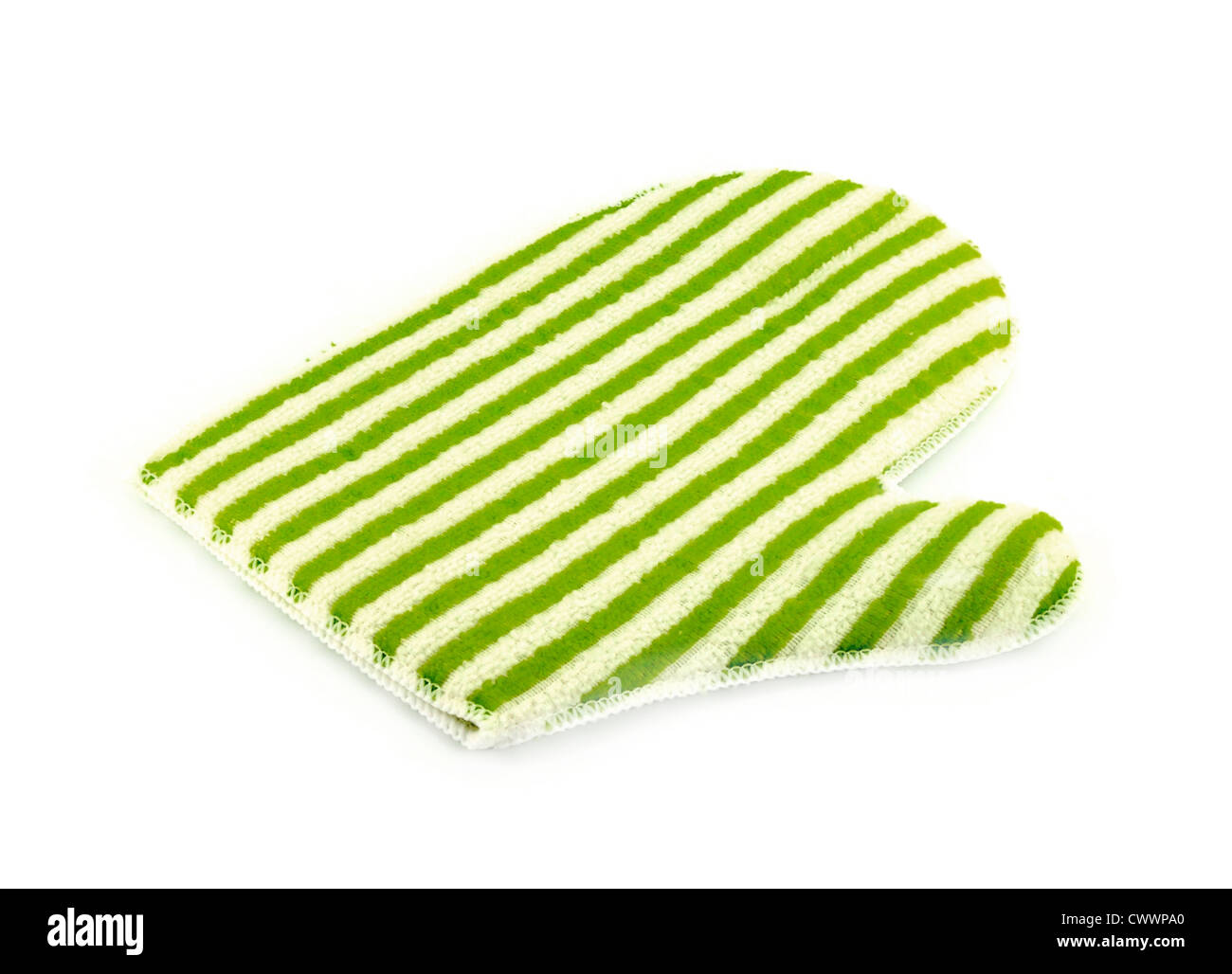 In prossimità della cucina di guanto protettivo su sfondo bianco Foto Stock